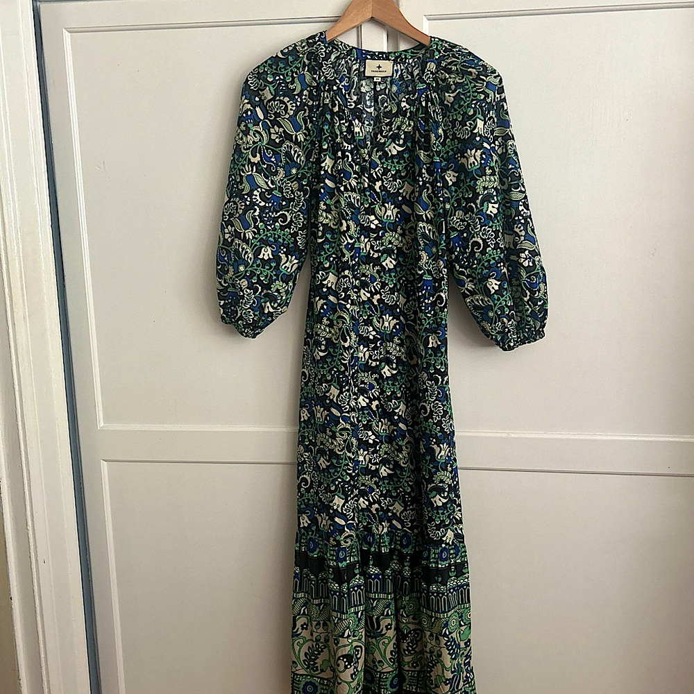 Tuckernuck Dress XS midi length Cotten